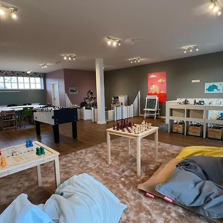 Ferienhaus-sonnenblume * Dranske